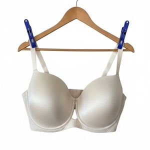 Ashley Graham Nude Seamless Curve Luxe Underwire Bra 42DDD